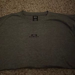 Mens Oakley XL Tee Shirt